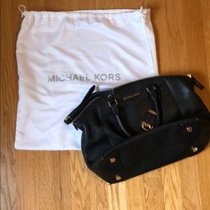 Michael Kors Shoulder or Crossbody Bag